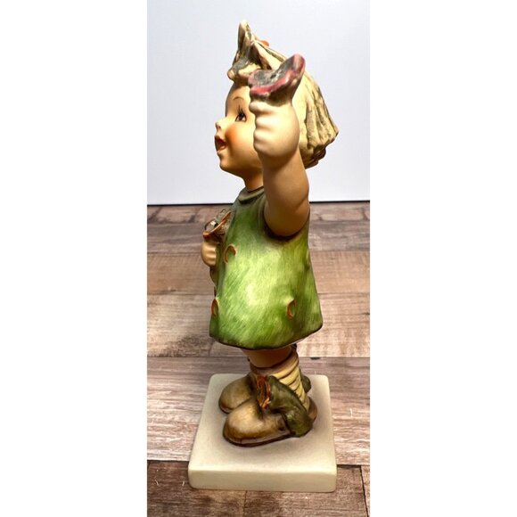 Hummel Goebel Figurine Girl With Flowers 72 W. Germany Handpainted Collectible - Picture 4 of 5